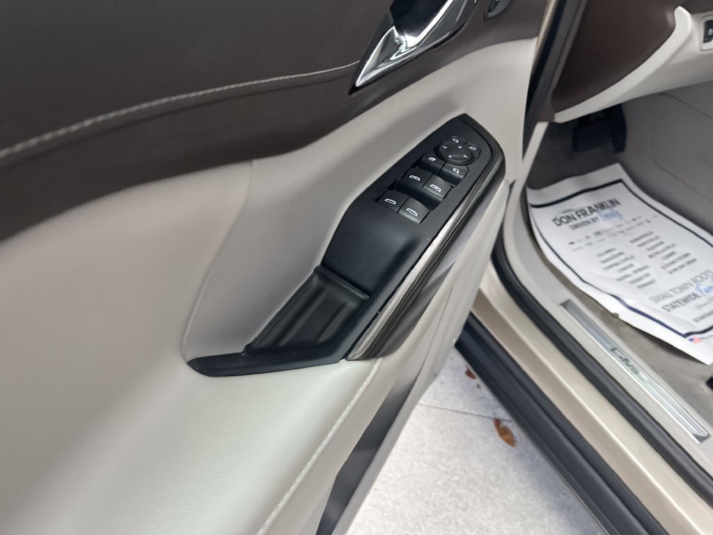 Used 2022 Gray GMC SLT image 10