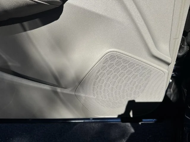 Used 2019 Blue Cadillac Luxury image 27
