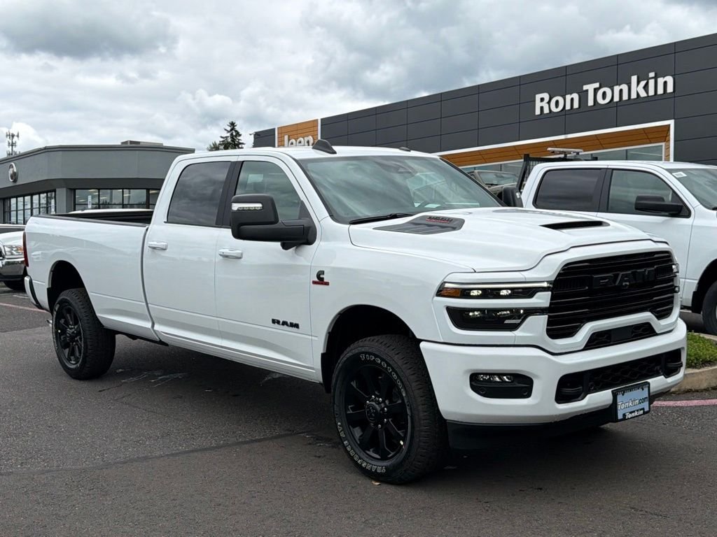 New 2026 Bright White Clear-Coat Exterior Paint RAM Laramie image 2