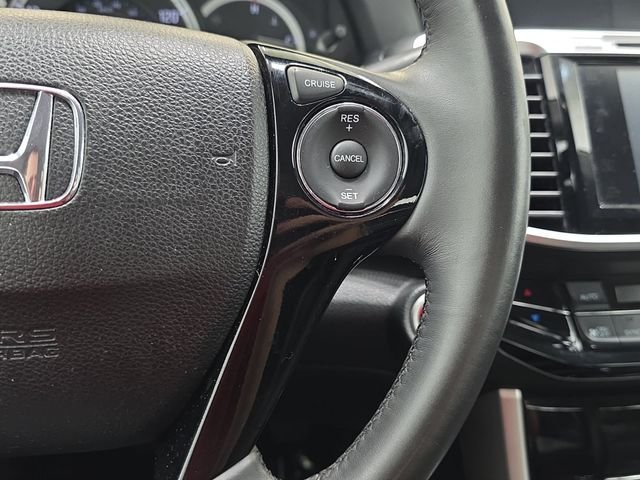 Used 2017 Gray Honda EX-L image 17