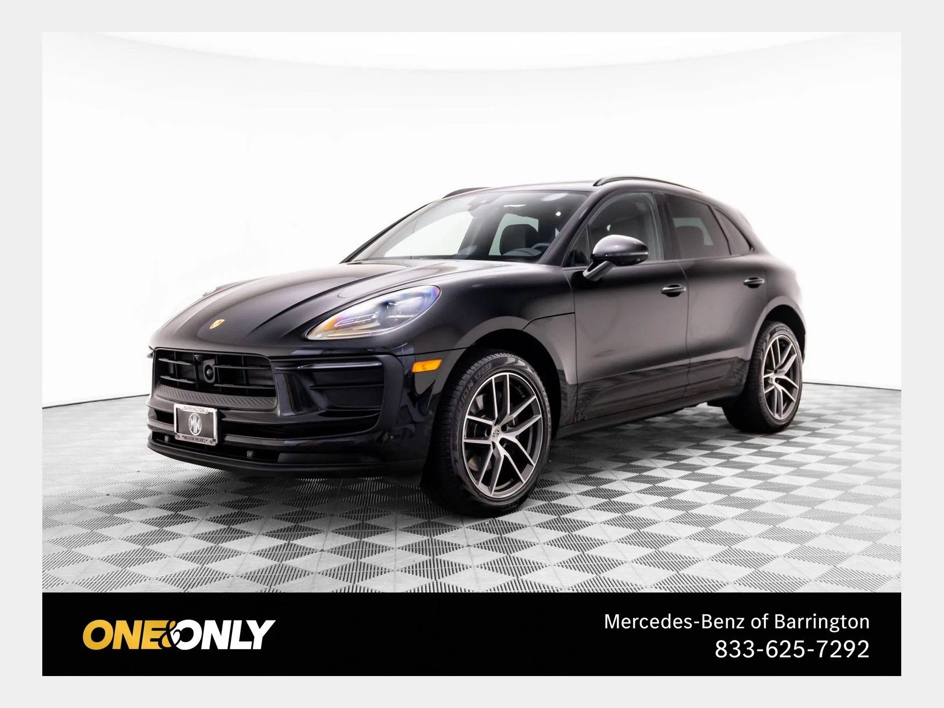 2024 Porsche Macan T's photo
