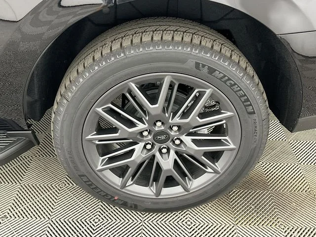 New 2026 Ford Expedition Platinum