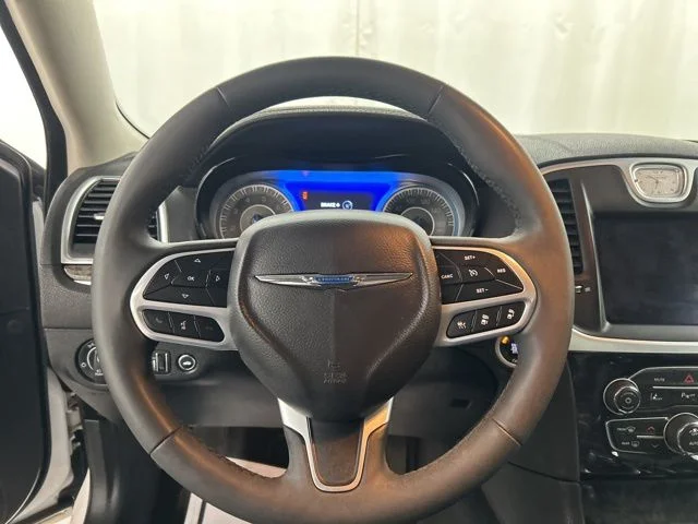Used 2023 White Chrysler Touring image 11