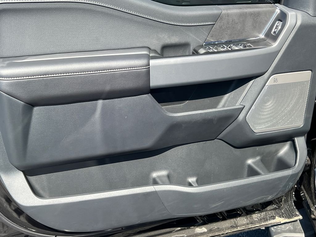 2025 Ford F-150 XLT - Photo 11