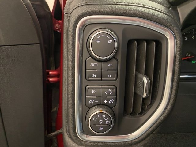 Used 2019 Red Chevrolet LTZ image 32