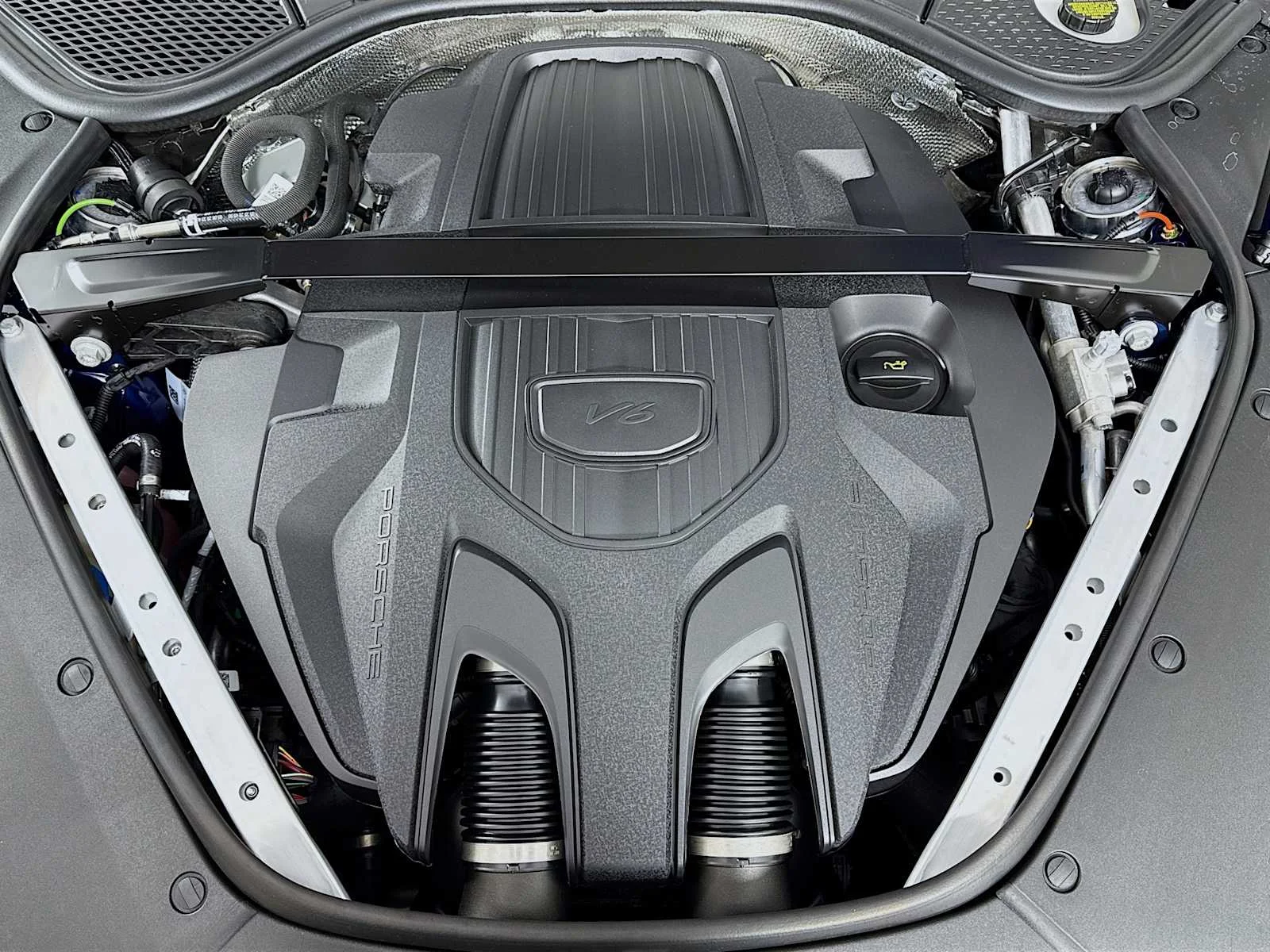 2026 Porsche Panamera 4 E-Hybrid - Photo 32