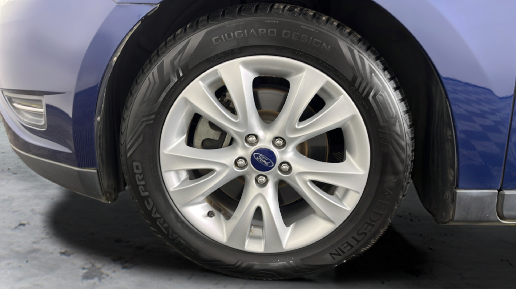 2012 Ford Taurus SEL - Photo 19