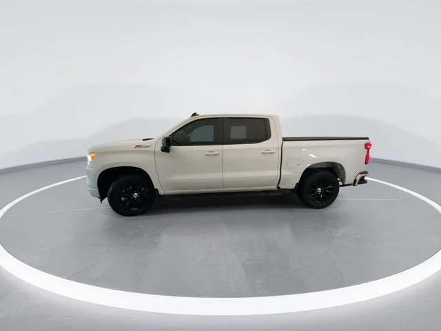 Used 2023 White Chevrolet RST image 5