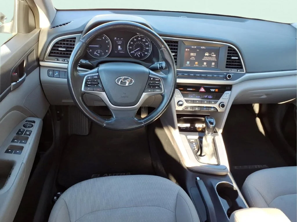 Used 2017 Gray Hyundai SE image 12