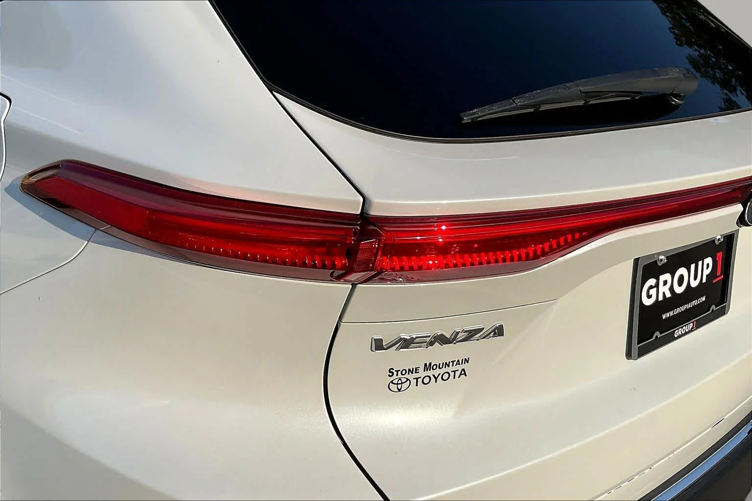 Used 2023 Wind Chill Pearl Toyota Limited image 28