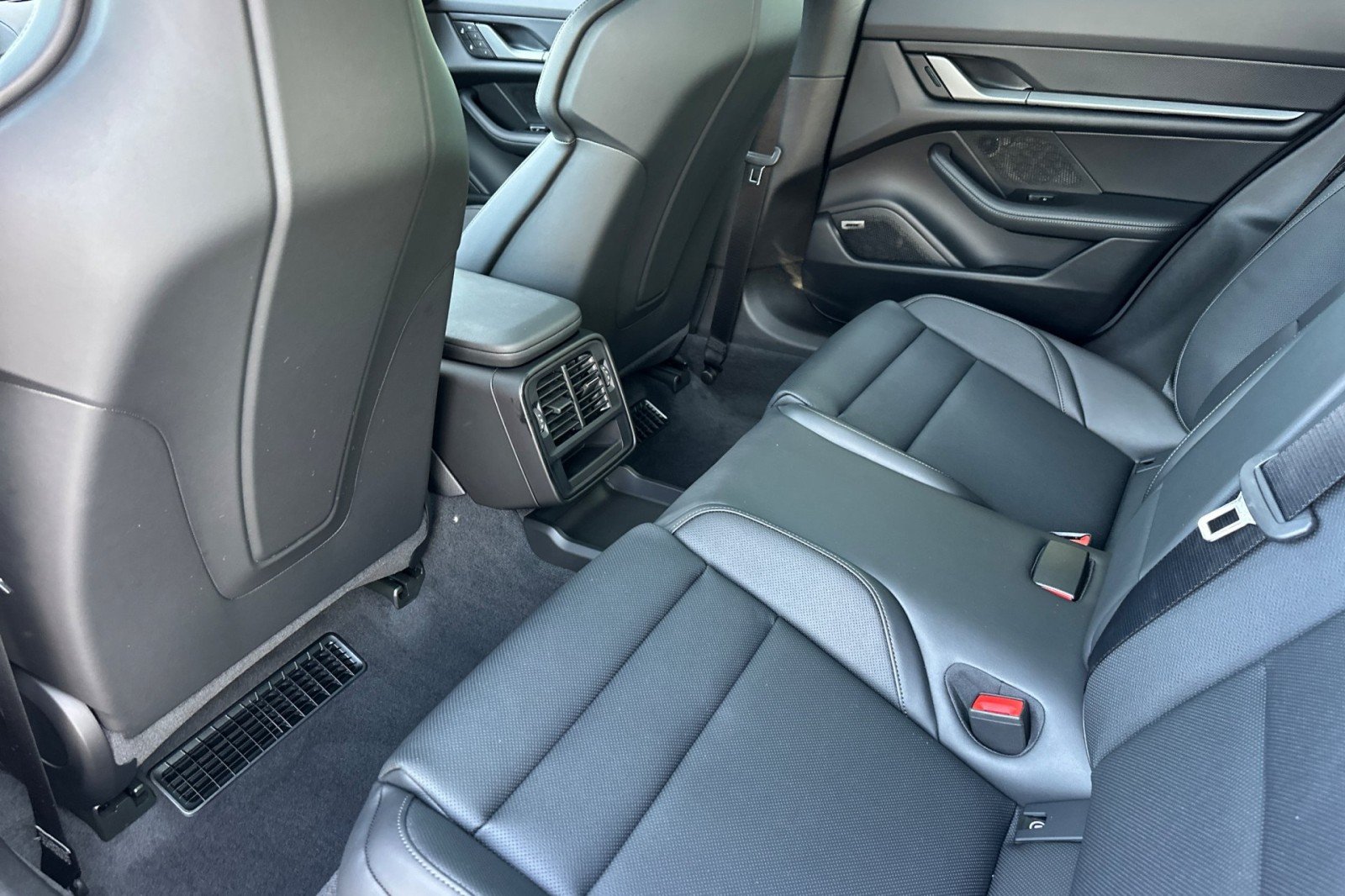 New 2026 Slate Grey Neo Porsche 4S image 13