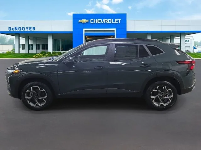 2026 Chevrolet Trax LT - Photo 11
