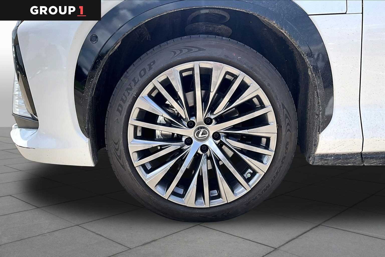 Used 2023 Eminent White Pearl Lexus Luxury image 8