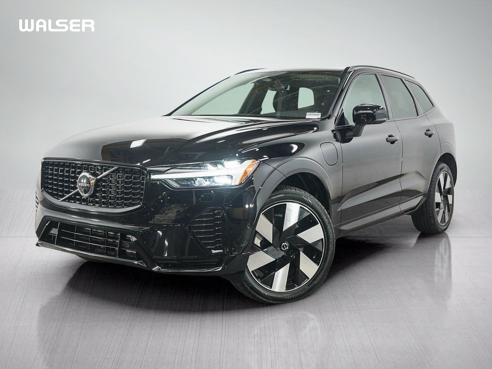 2024 Volvo XC60 Plus