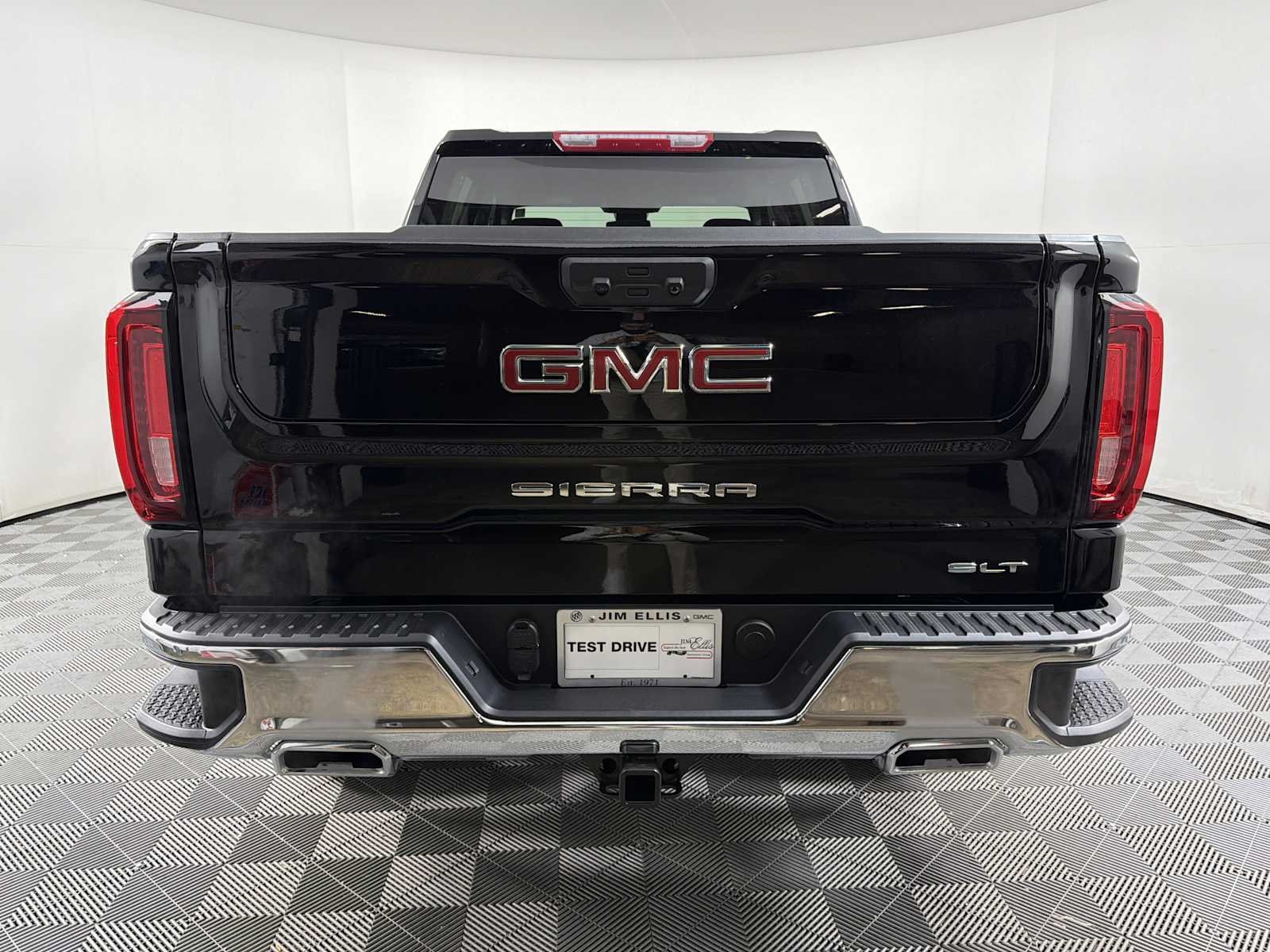 New 2026 Onyx Black GMC SLT image 5