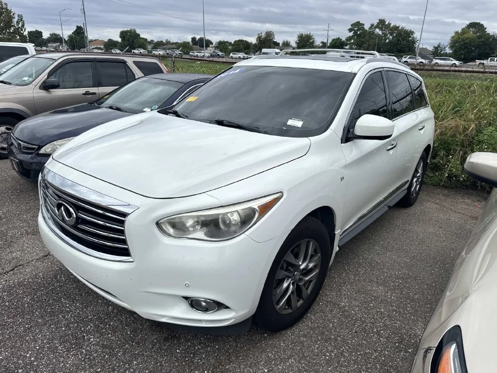 Certified Used 2014 White INFINITI Base image 6