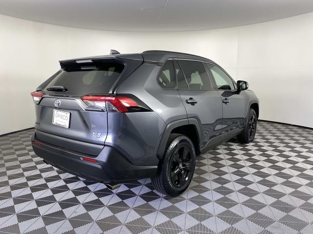 Used 2019 Gray Toyota XLE image 9