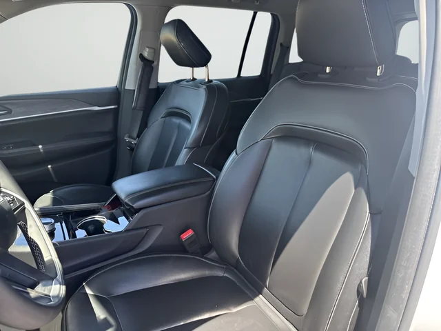 Used 2023 White Jeep Limited image 20