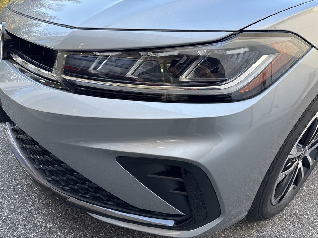 2025 Volkswagen Jetta Sport - Photo 14