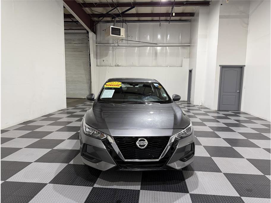 2023 Nissan Sentra SV photo 3
