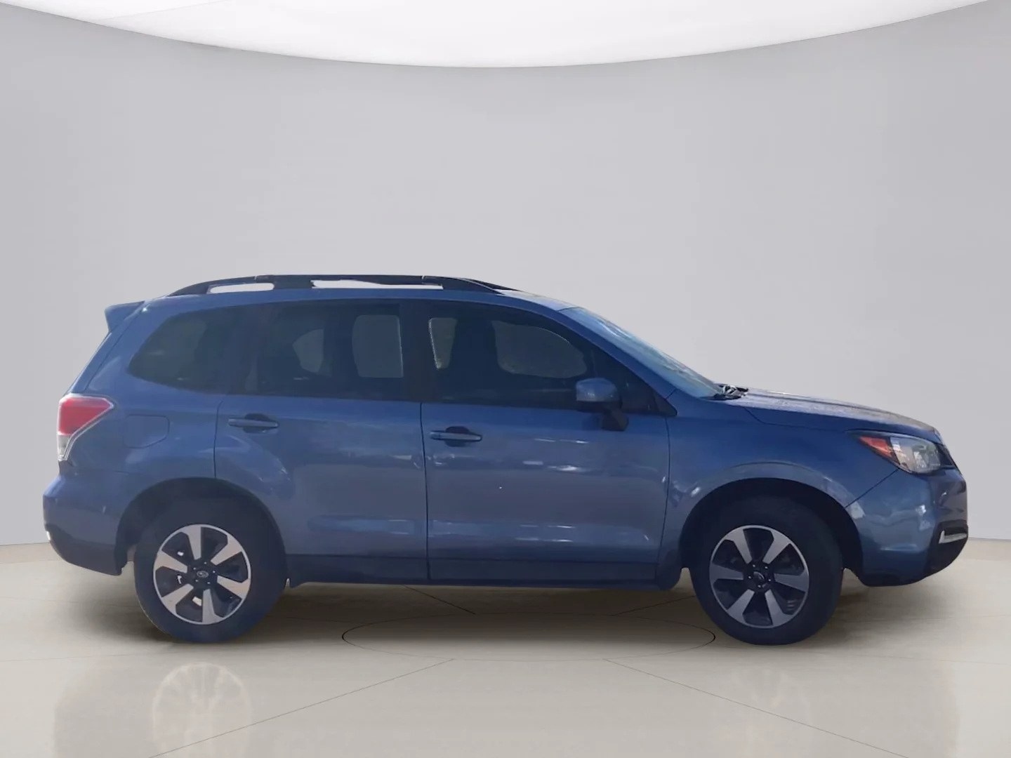 Used 2018 Blue Subaru 2.5I PREMIUM image 6