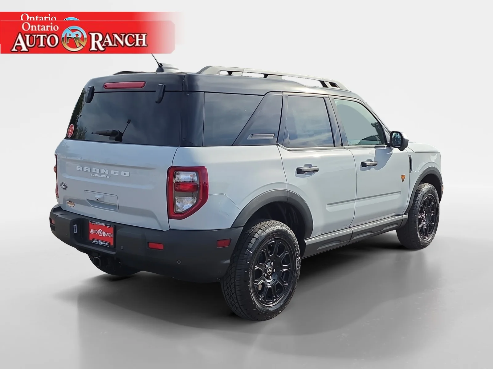 New 2026 SPACE WHITE METALLIC Ford Badlands image 5