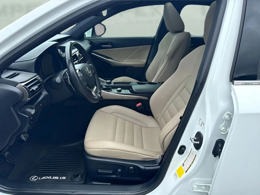 Used 2020 White Lexus 350 image 5