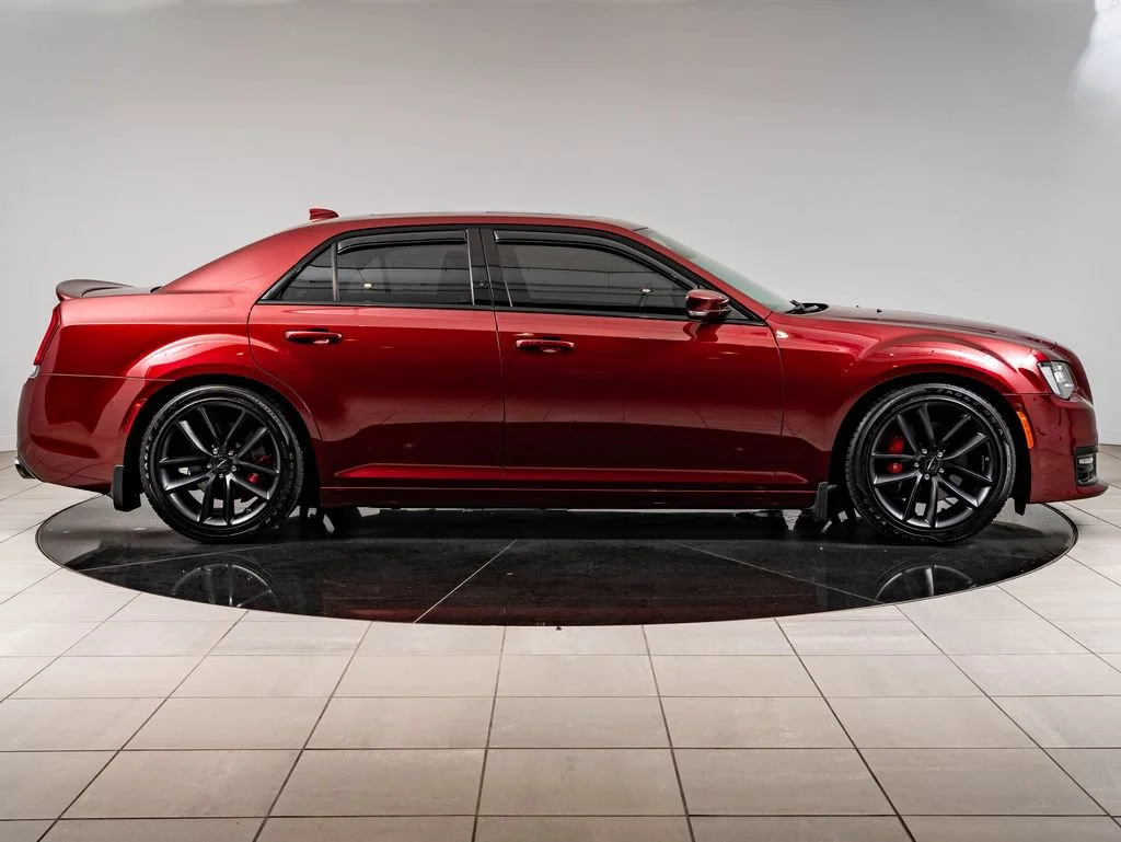 Used 2023 Velvet Red Pearlcoat Chrysler C image 11