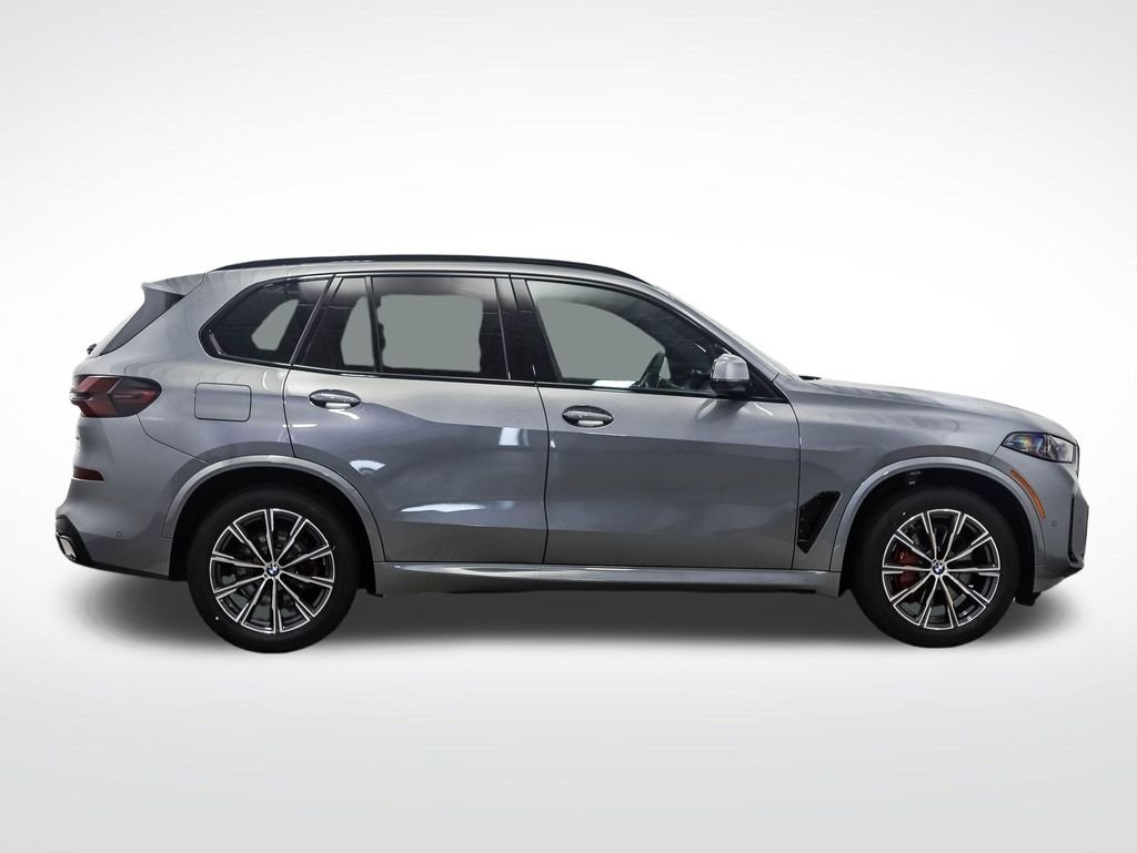 New 2026 Gray Metallic BMW xDrive40i image 6