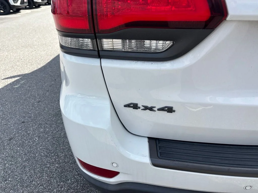 Used 2021 White Jeep Trailhawk image 8
