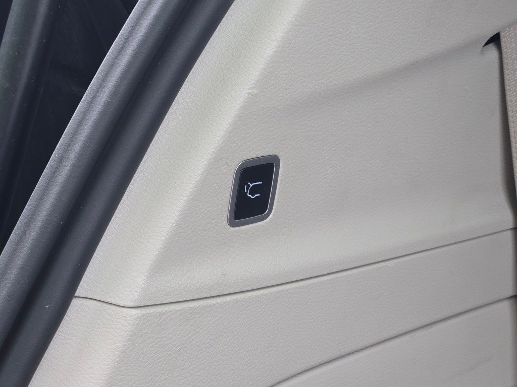 2024 Chrysler Pacifica Touring L - Photo 14