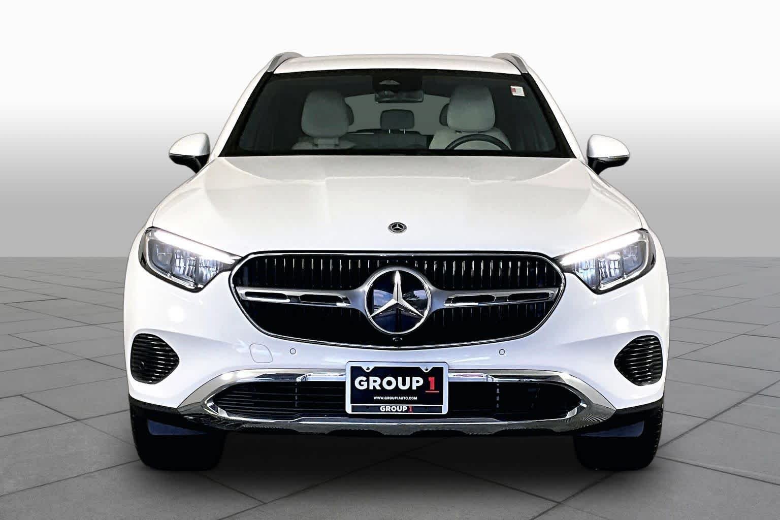 Used 2026 White Mercedes-Benz GLC 300 image 4