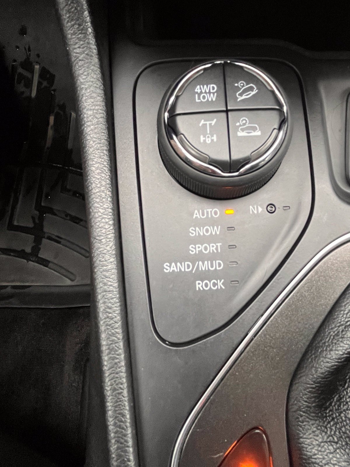 Used 2019 Black Jeep Trailhawk image 11