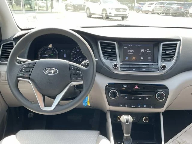 Used 2018 Silver Hyundai SEL image 13