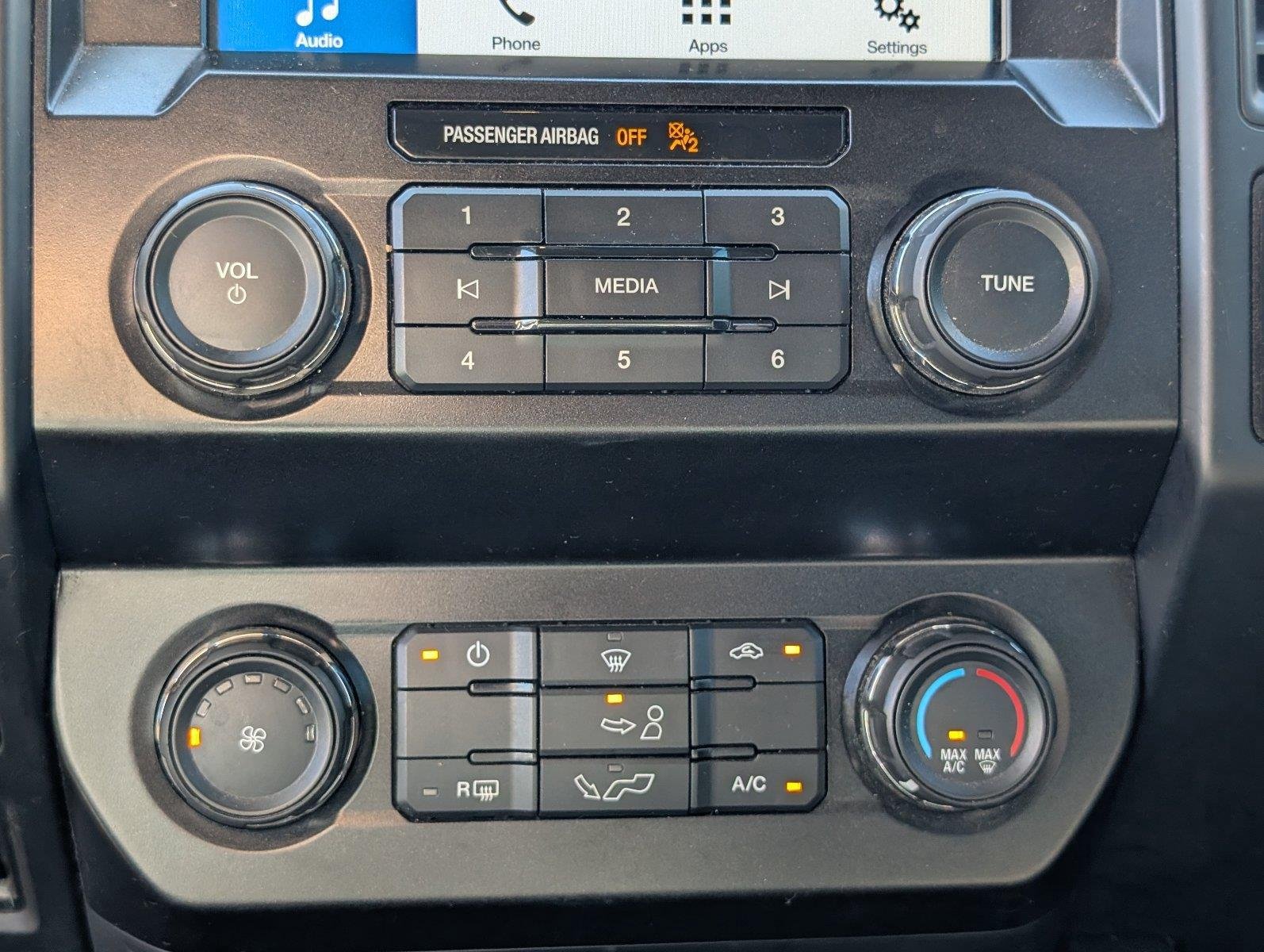 Used 2019 Ingot Silver Ford XL image 22