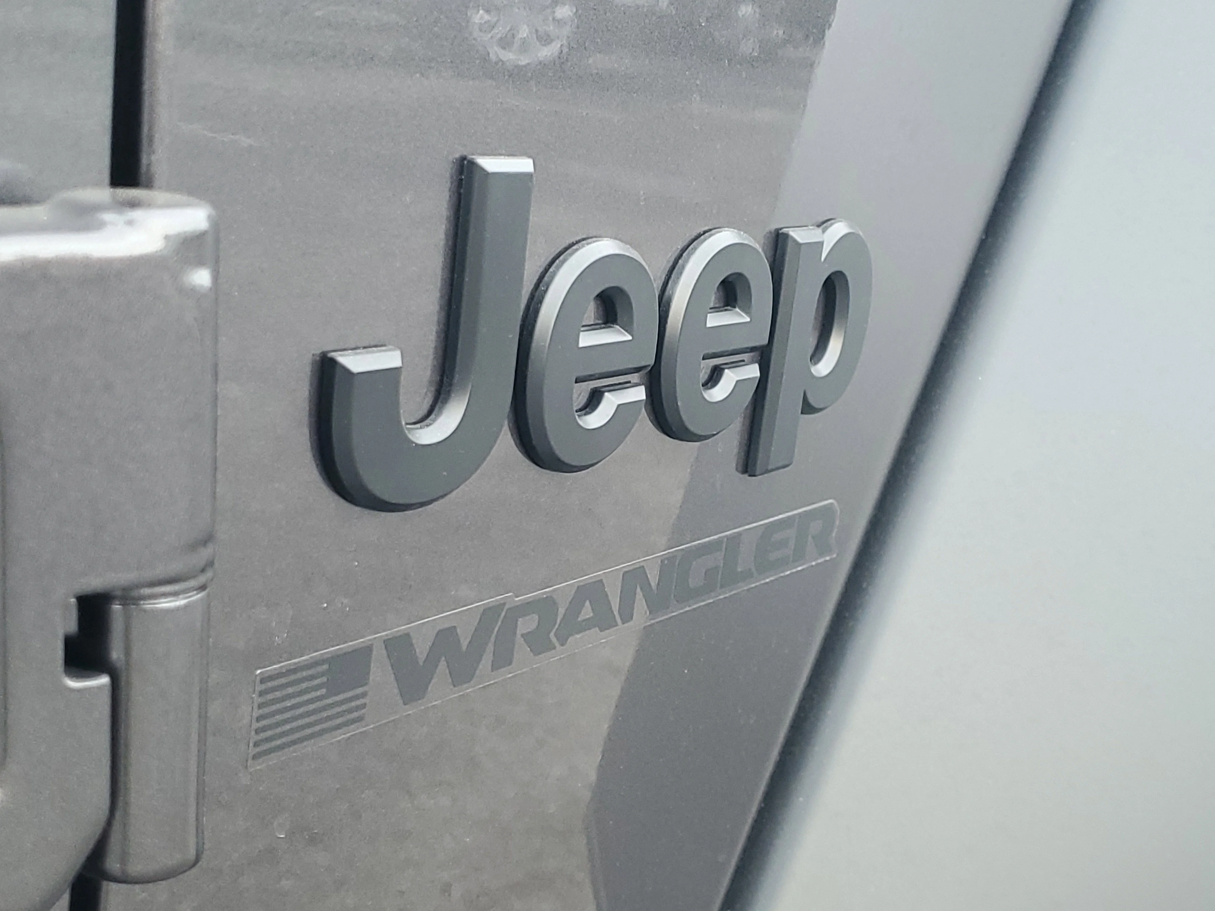 New 2026 Granite Crystal Metallic Clearcoat Jeep Sport image 6