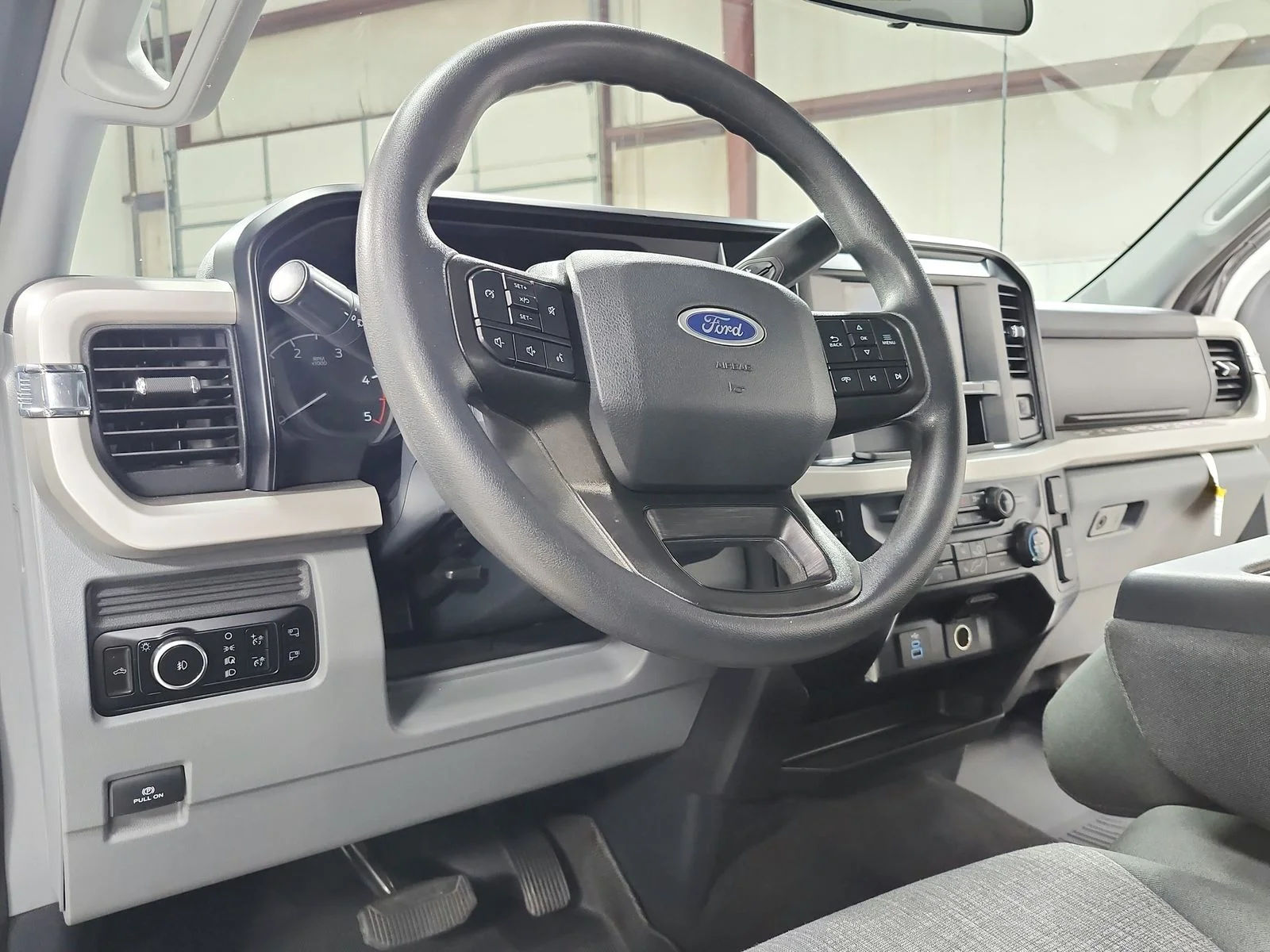 Used 2025 White Ford XLT image 19