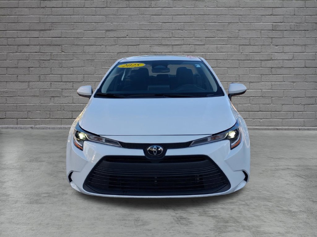 Used 2025 Toyota Corolla LE with VIN 5YFB4MDE1SP282278 for sale in Opa-locka, FL