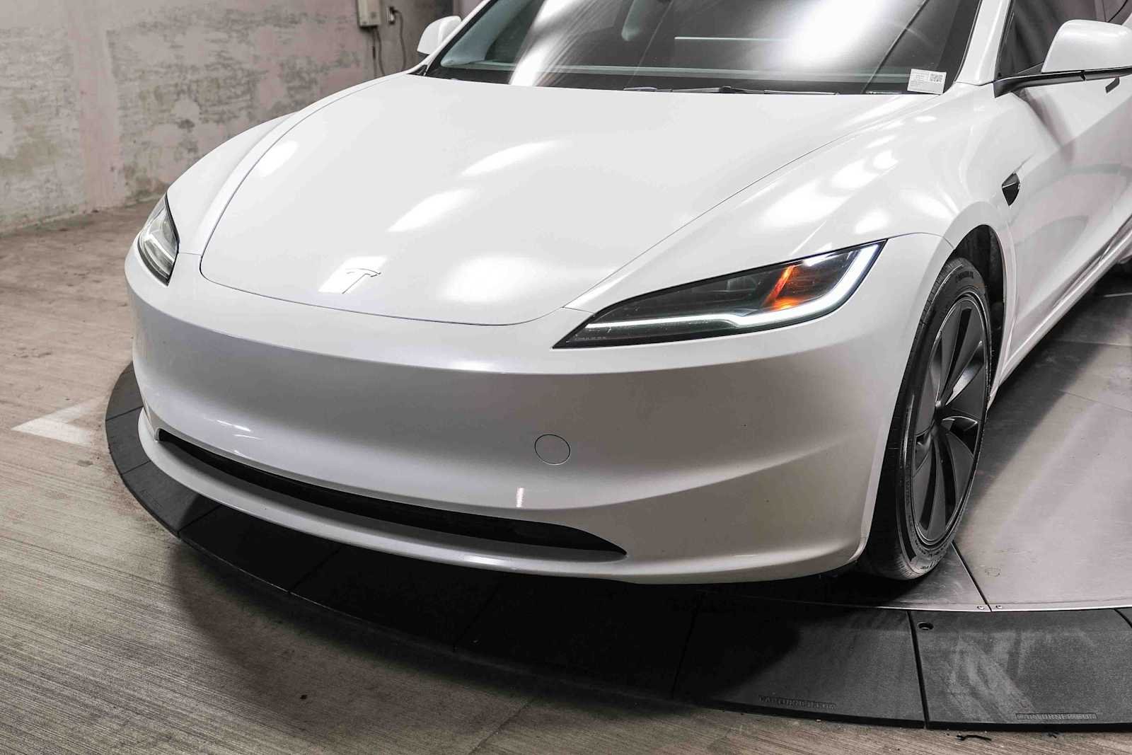 Used 2024 Pearl White Multi-Coat Tesla  image 11