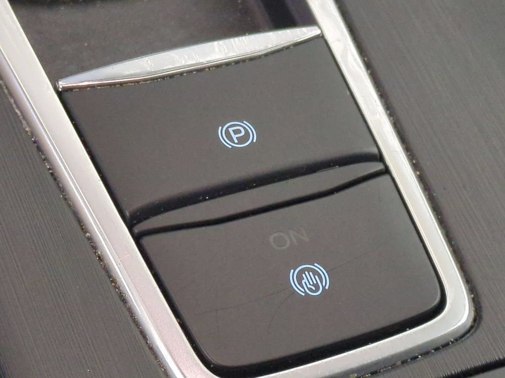 Used 2025 Black Ford Active image 27