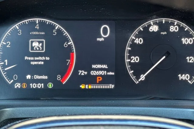 Certified Used 2025 Platinum White Pearl Honda Touring image 32