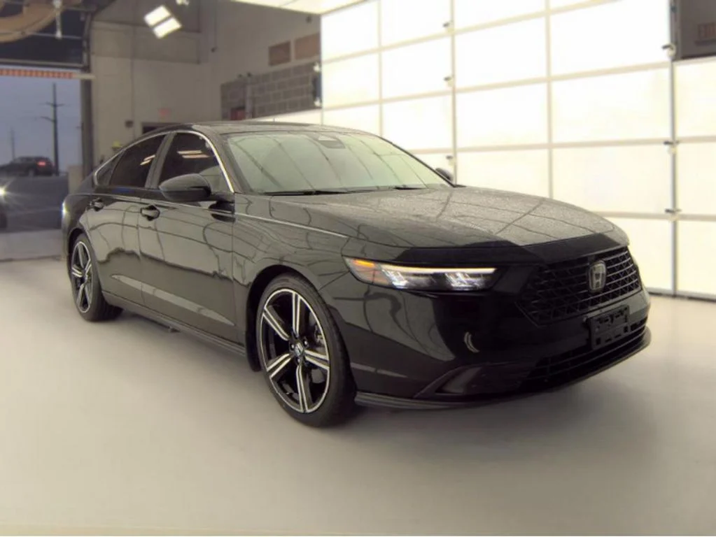 Used 2023 Crystal Black Pearl Honda Sport image 4