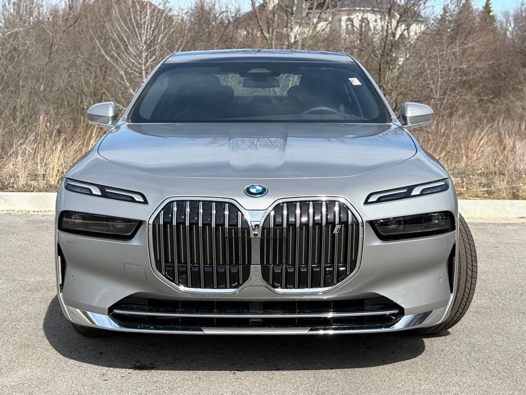 Used 2025 BMW i7 60 with VIN WBY53EJ09SCU57513 for sale in Orland Park, IL