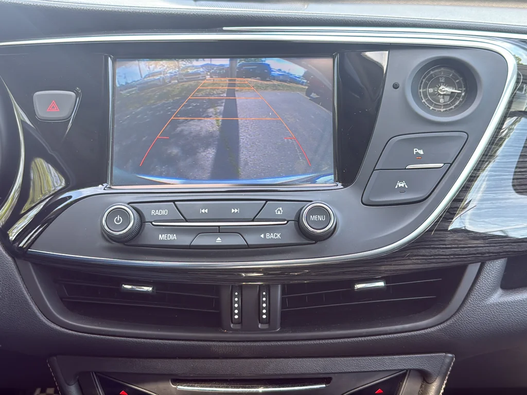 Used 2016 Silver Buick Premium I image 27