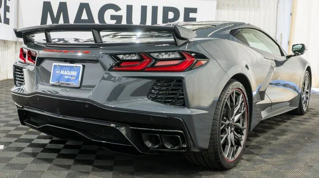 2027 Chevrolet Corvette 2LT - Photo 6