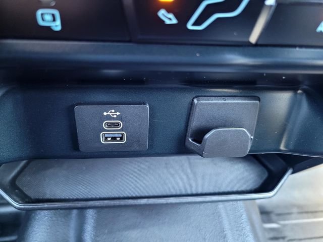 Used 2025 White Ford XL image 18