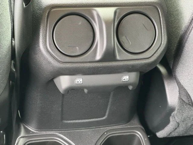 2025 Jeep Wrangler 4-Door Sport S - Photo 30