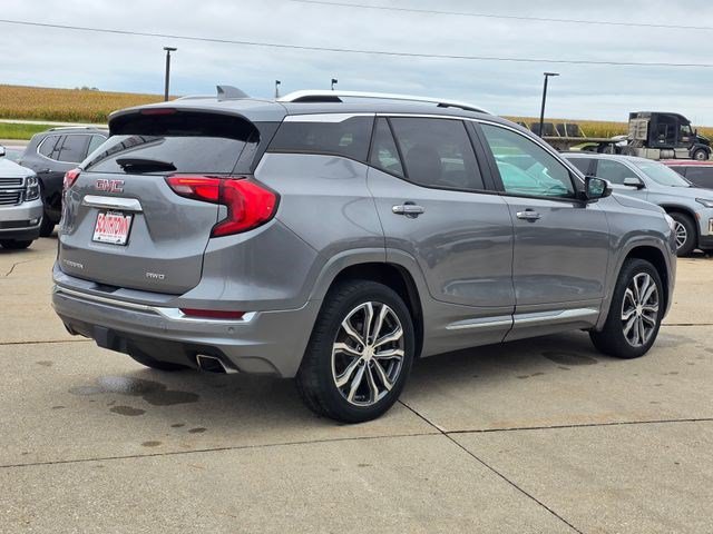 Used 2018 Satin Steel Metallic GMC Denali image 7