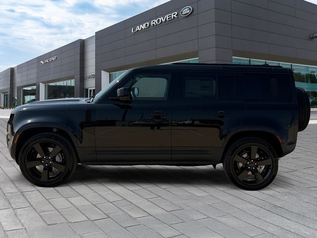 New 2026 Santorini Black Land Rover S image 2