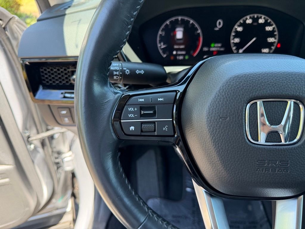 Used 2023 Lunar Silver Metallic Honda EX-L image 17